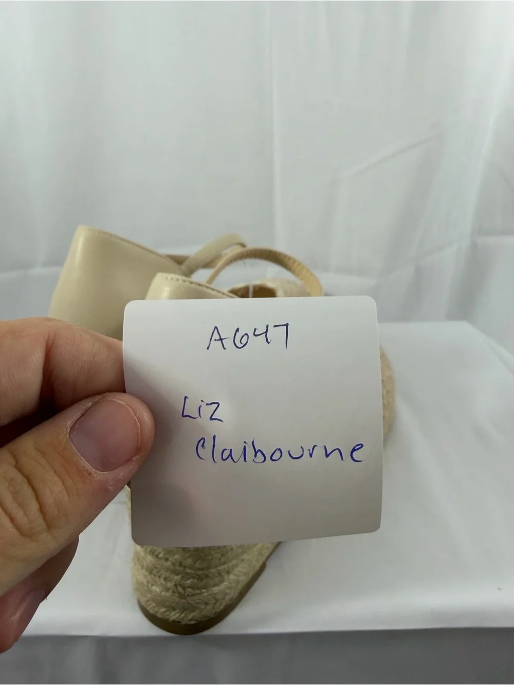 NWT Liz Claiborne Women’s Size 11 Cream Ankle-Strap Espadrille Wedge Sandals